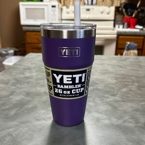 YETI Rambler 26 oz rambler with Straw Lid